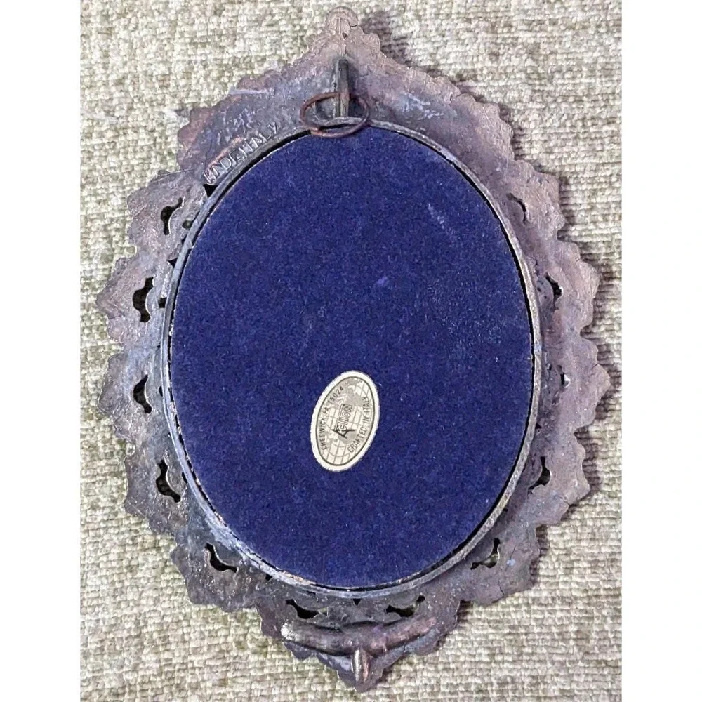 Pair Italian Ornate Metal Picture Frames Victorian Oval Women Portrait 5.5